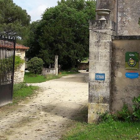 Gite Du Chateau De Pernan Avy Ngoại thất bức ảnh
