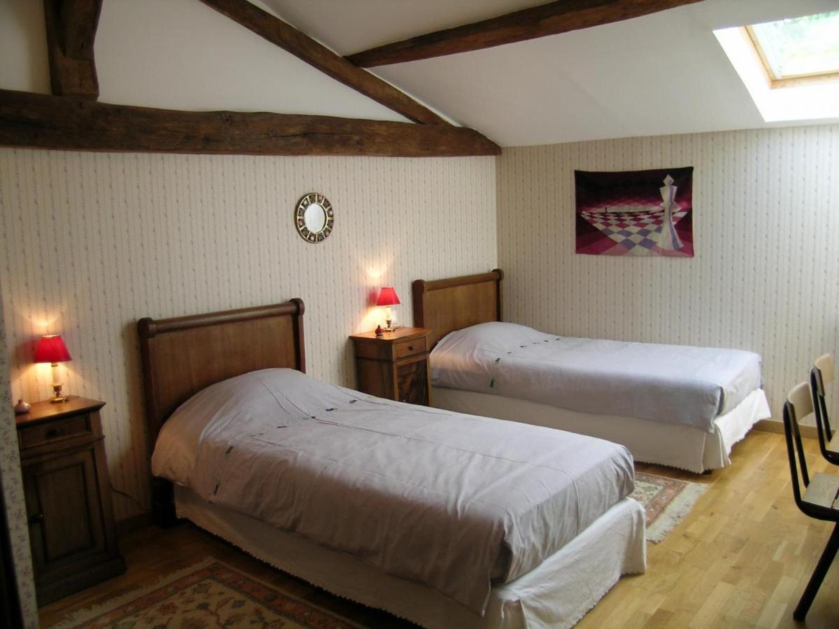 Gite Du Chateau De Pernan Avy Ngoại thất bức ảnh